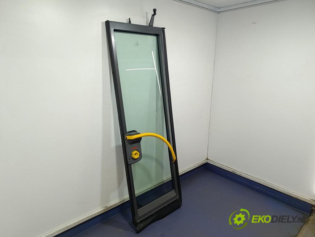 Mercedes Conecto 2008 dvere zad pravé