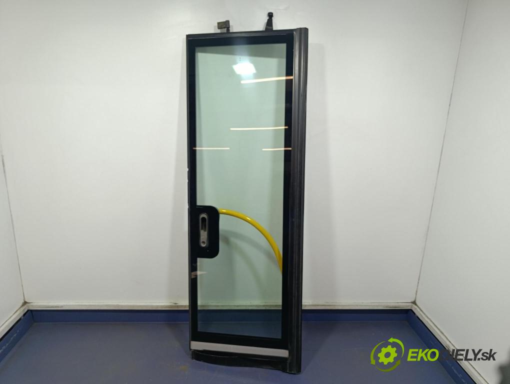 Mercedes Conecto 2008 dvere zad pravé