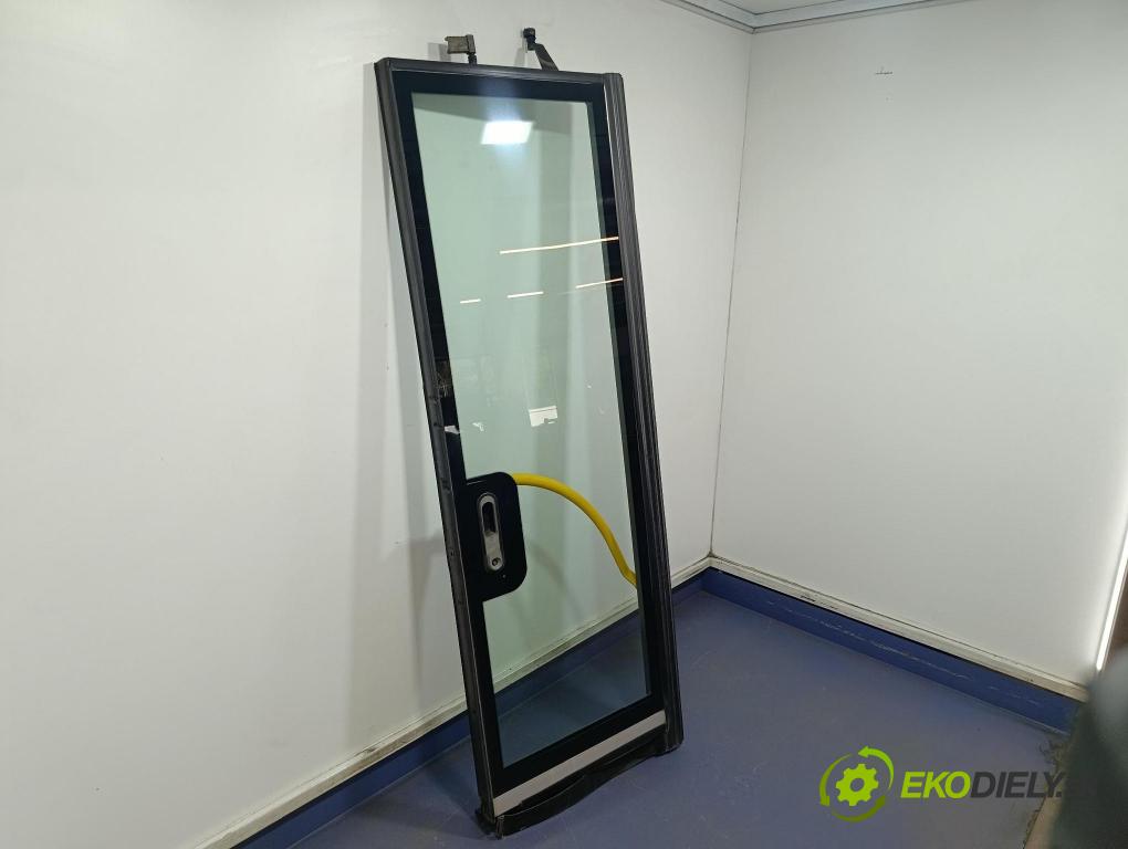 Mercedes Conecto 2008 dvere zad pravé
