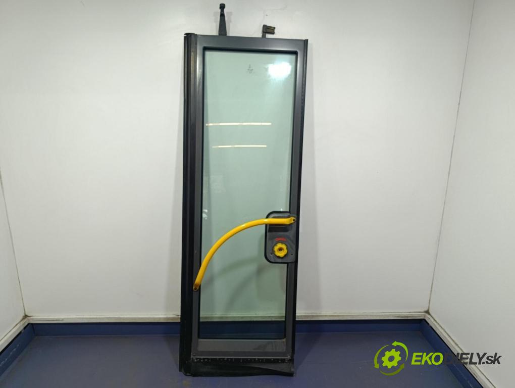 Mercedes Conecto 2008 dvere zad pravé