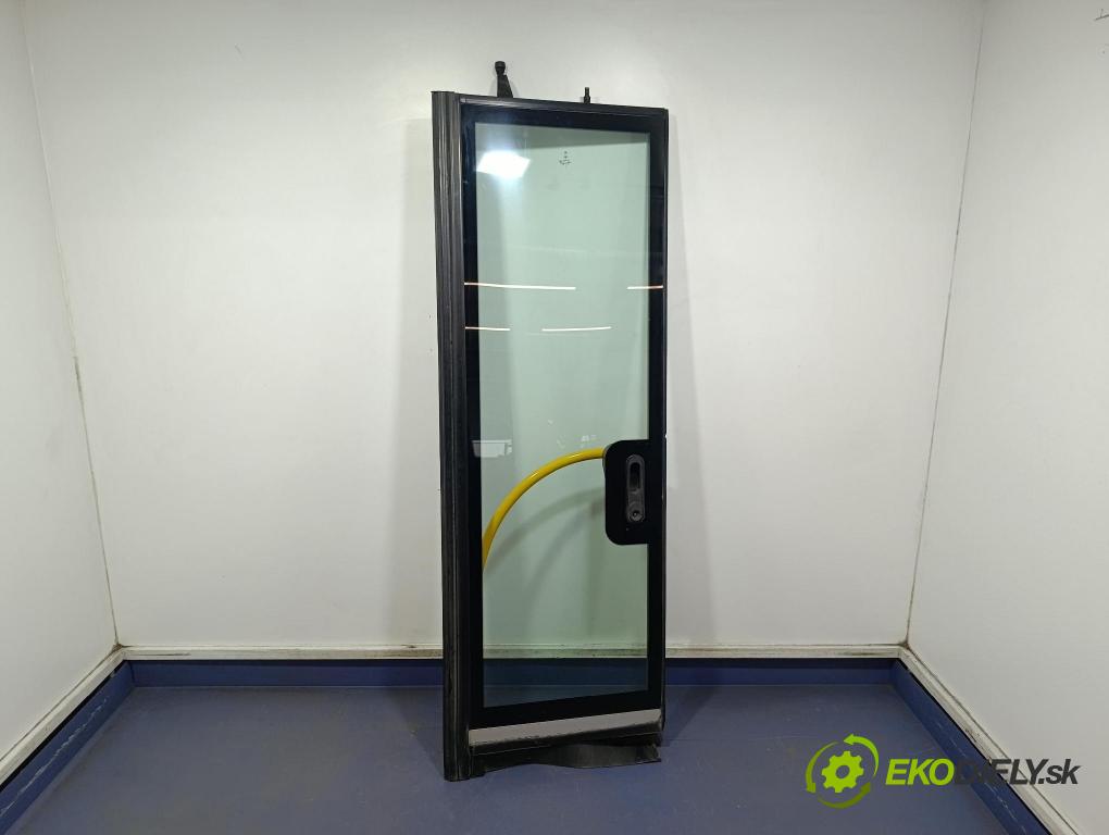 Mercedes Conecto 2008 dvere zad pravé