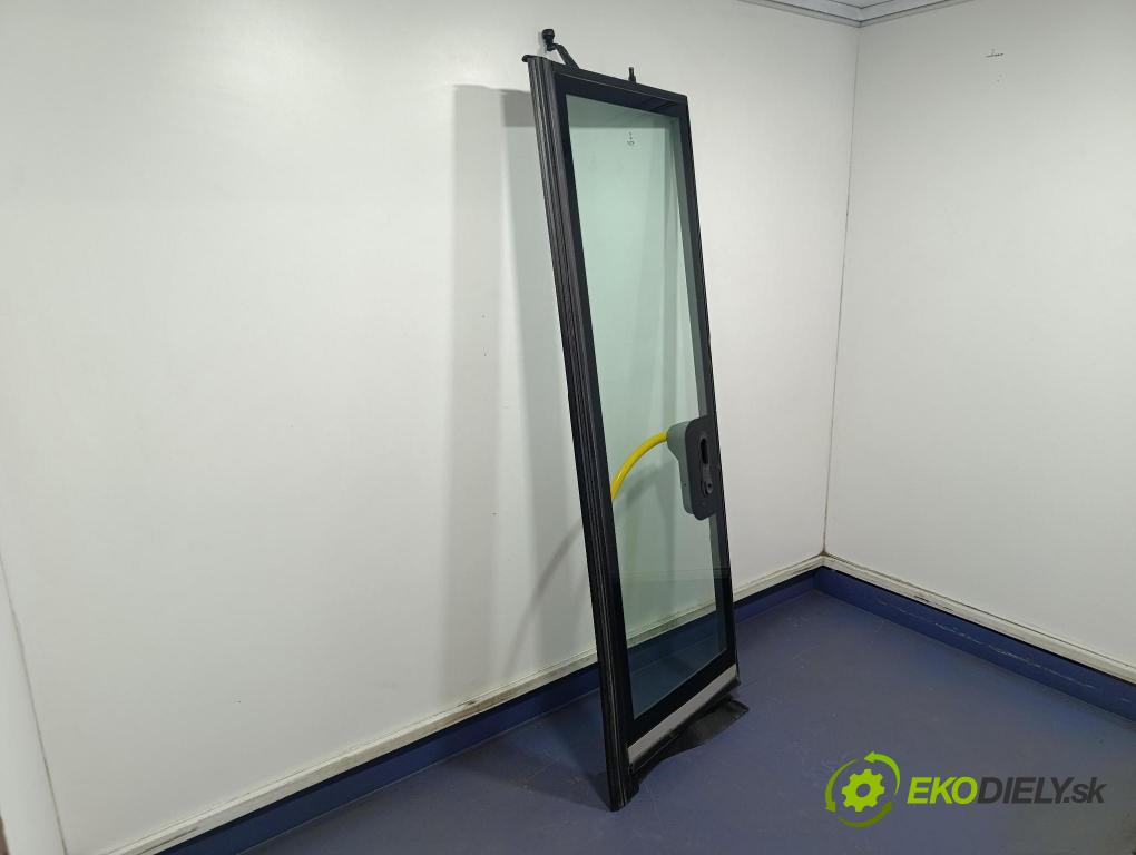 Mercedes Conecto 2008 dvere zad pravé