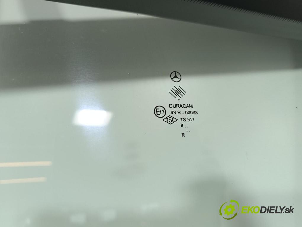 Mercedes Conecto 2008 dvere zad pravé