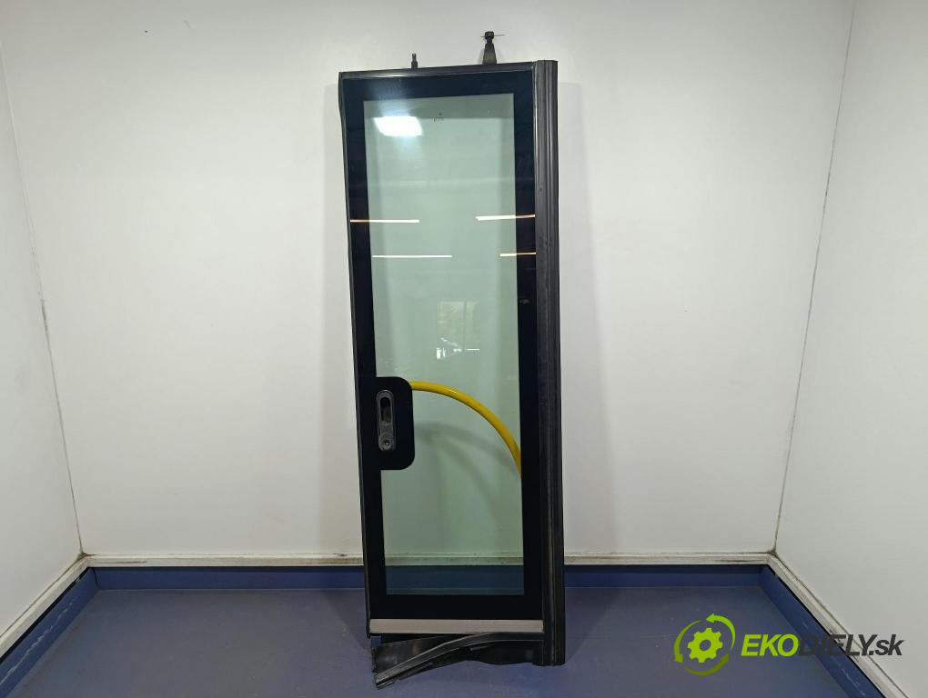 Mercedes Conecto 2008 dvere Predné pravé