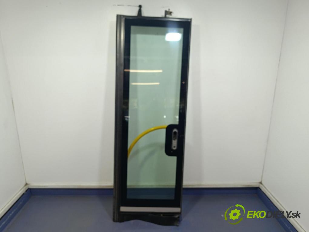 Mercedes Conecto 2008 dvere Predné pravé