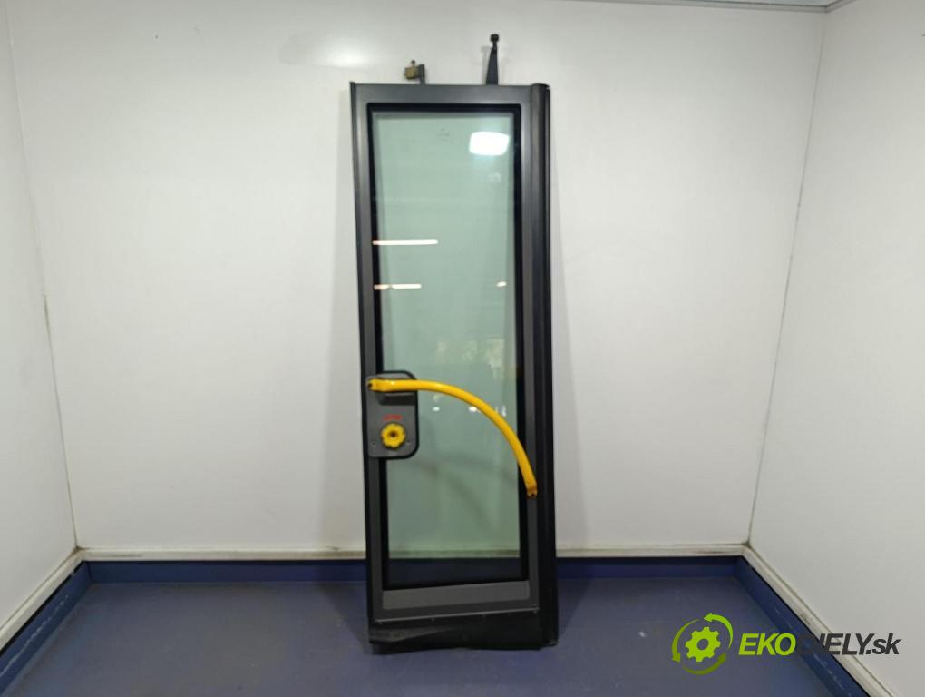 Mercedes Conecto 2008 dvere Predné pravé