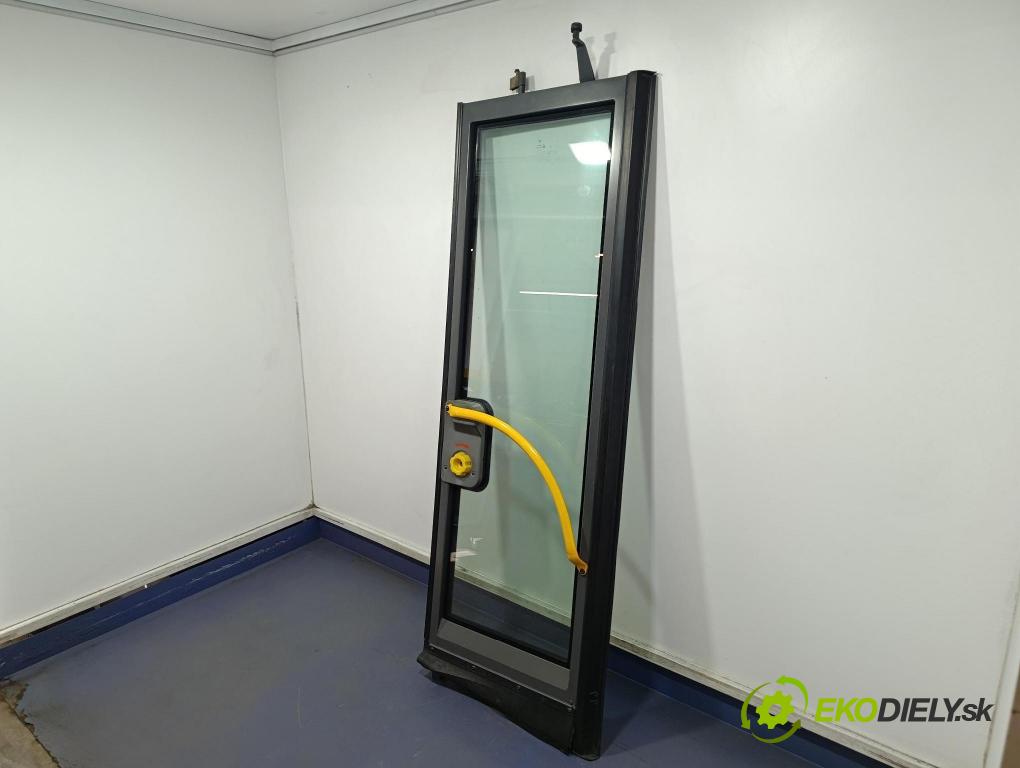 Mercedes Conecto 2008 dvere Predné pravé