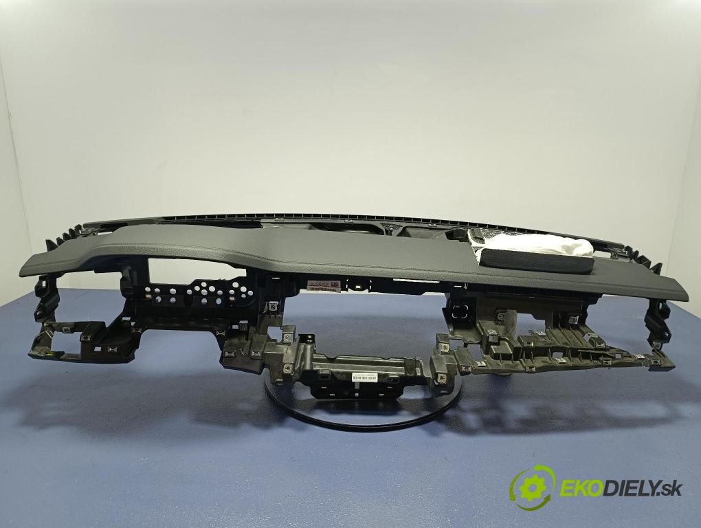 Audi A8 2019 kokpit,pristrojová doska 4N1857001D
