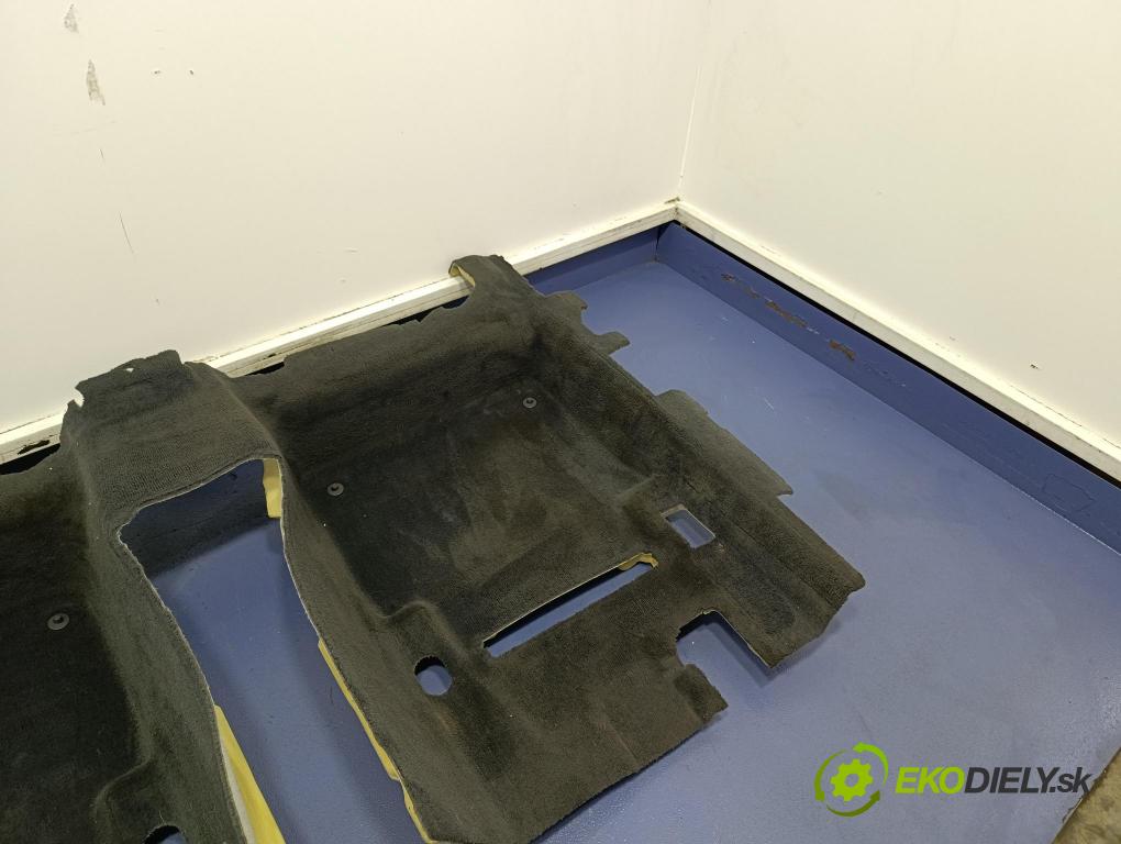 Audi A8 2019 koberec do auta 4N0863021C