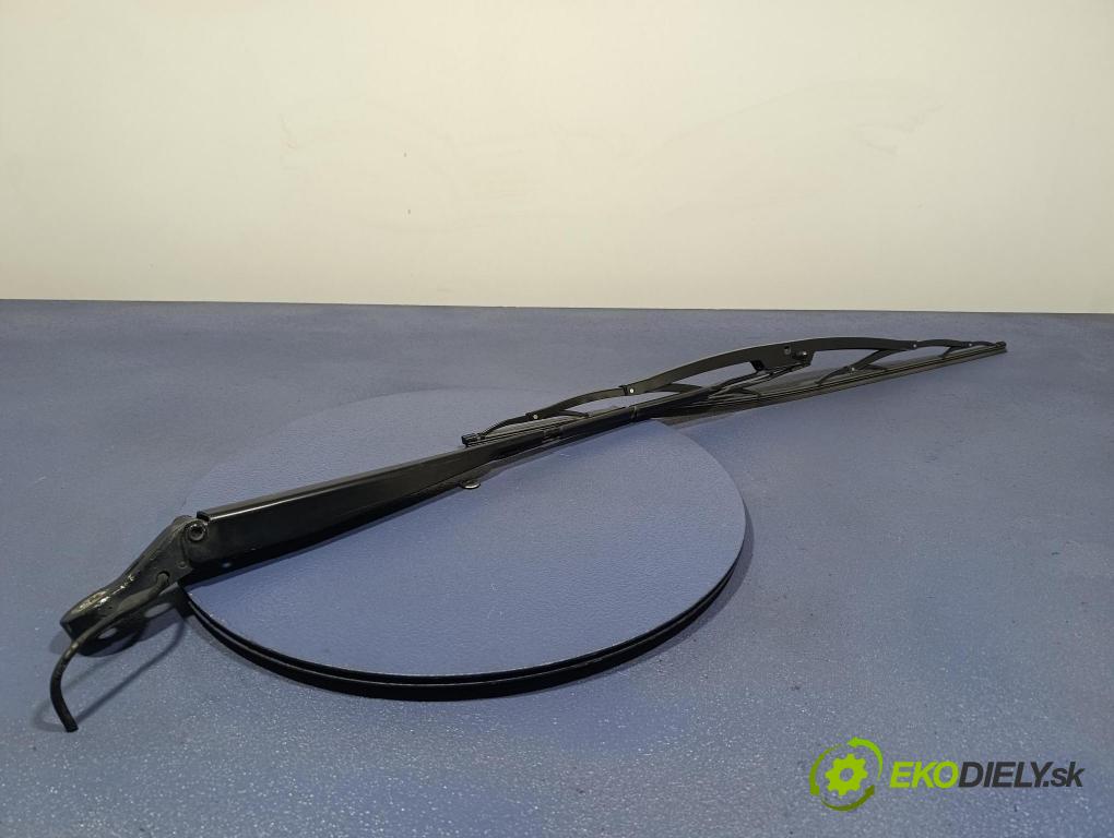 Mercedes Conecto 2008 Rameno: Stierače: Predné