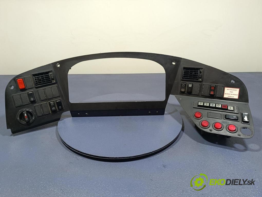 Mercedes Conecto 2008 kokpit,pristrojová doska