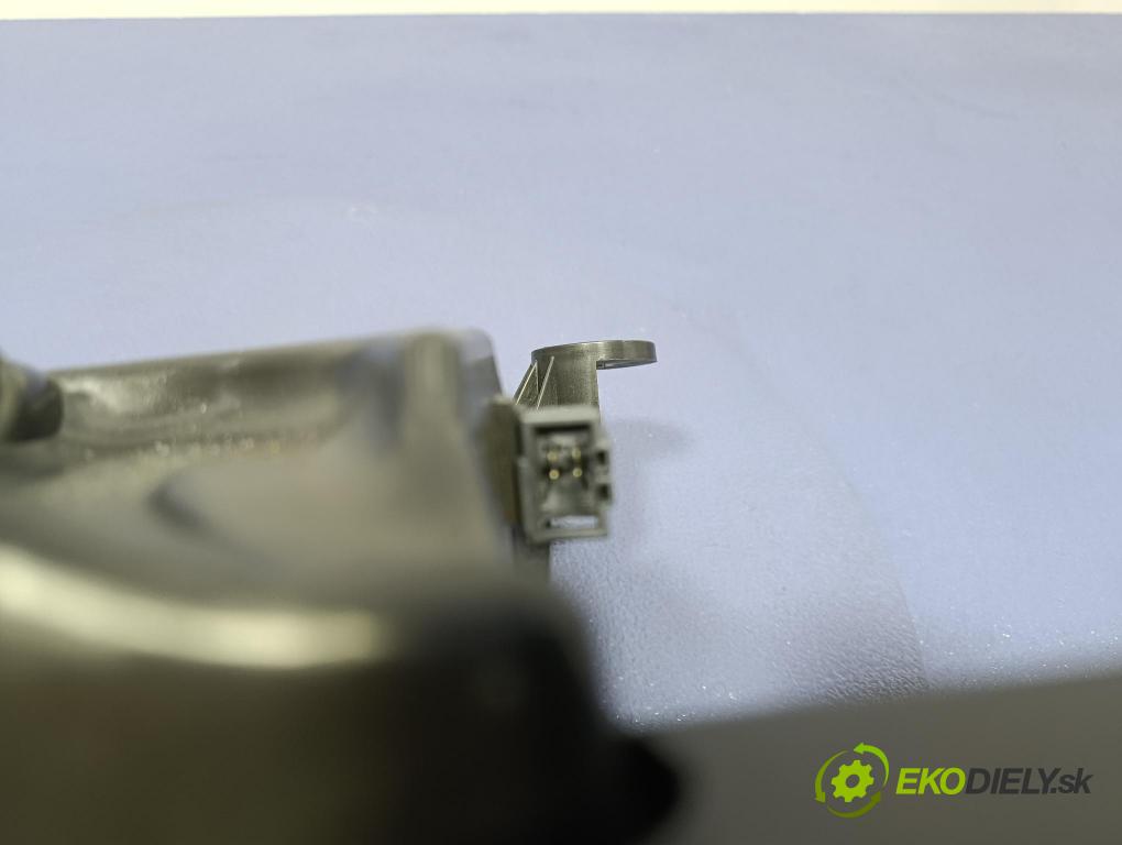 Audi A8 2019 Reproduktor / Subwoofer: 4N0035398B