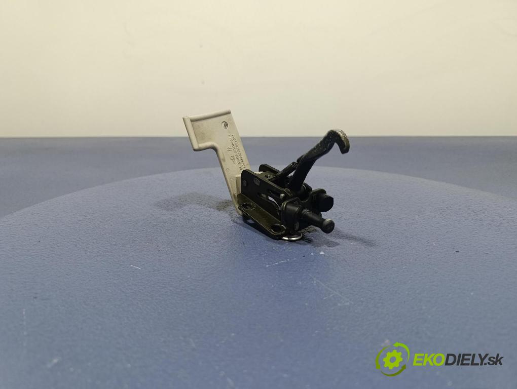 Peugeot 206 2003 strecha 9636880877