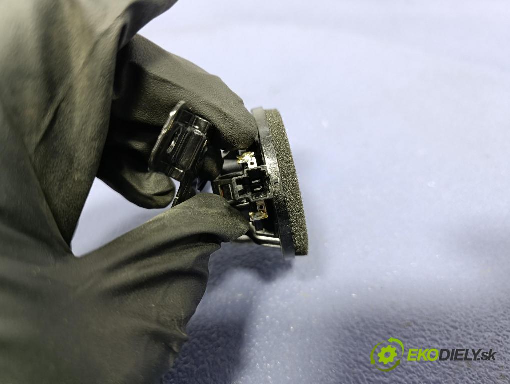 Audi A8 2019 Reproduktor / Subwoofer: 4N0035399F