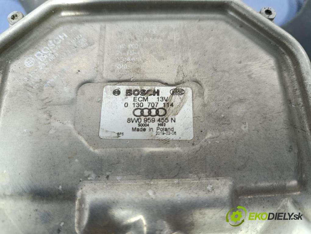 Audi A8 2019 Ventilátor Chladič: 8W0959455N