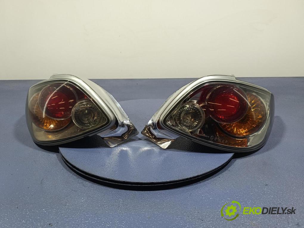 Peugeot 206 2003 svetlo / reflektor zad ľavá Vonkajsia: 60-1131B