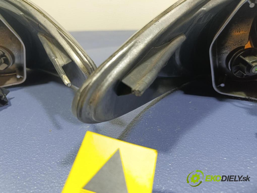 Peugeot 206 2003 svetlo / reflektor zad ľavá Vonkajsia: 60-1131B