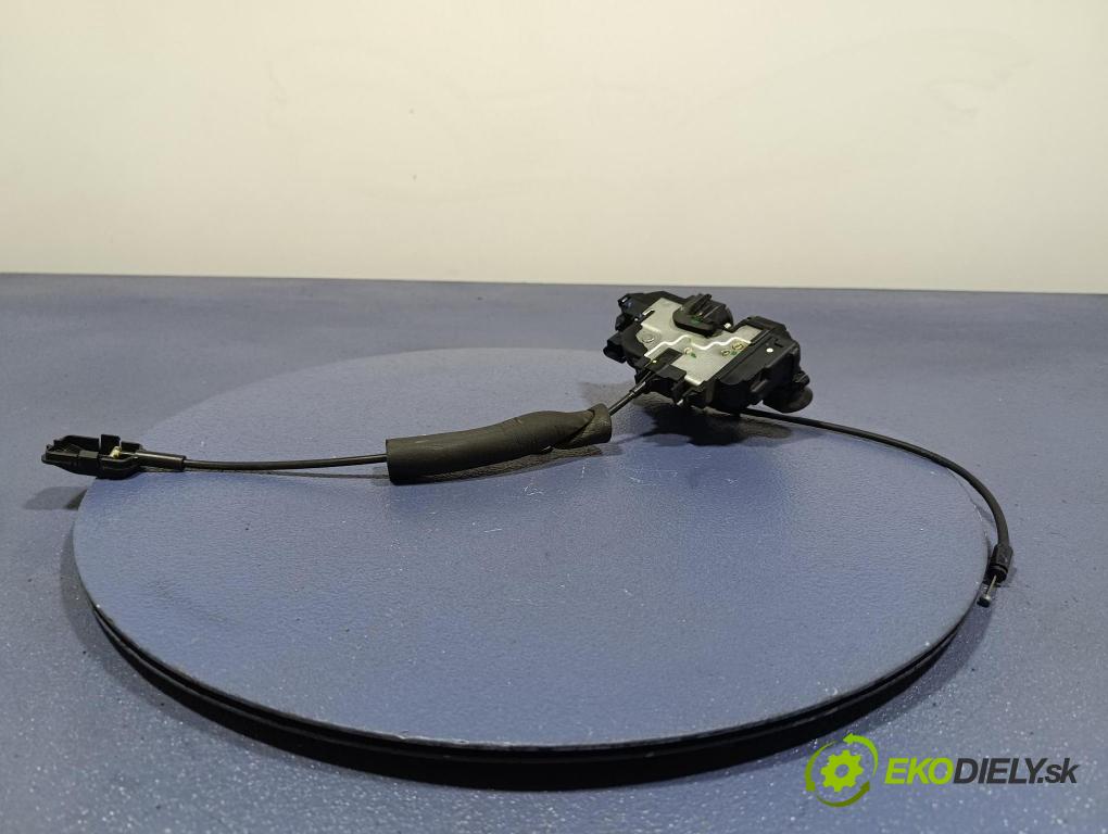 Renault Laguna 2007 zámok dvere Predné Vľavo: 805010004R