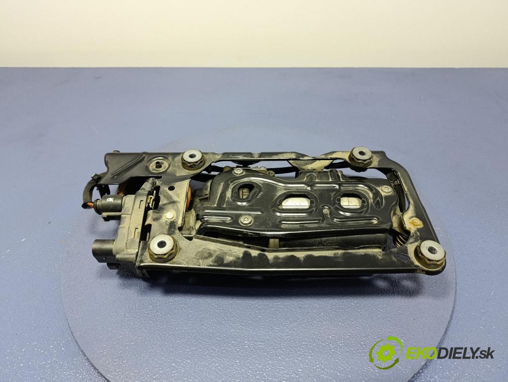 Audi A8 2019 Kompresor Vzduch: 4N0616005D