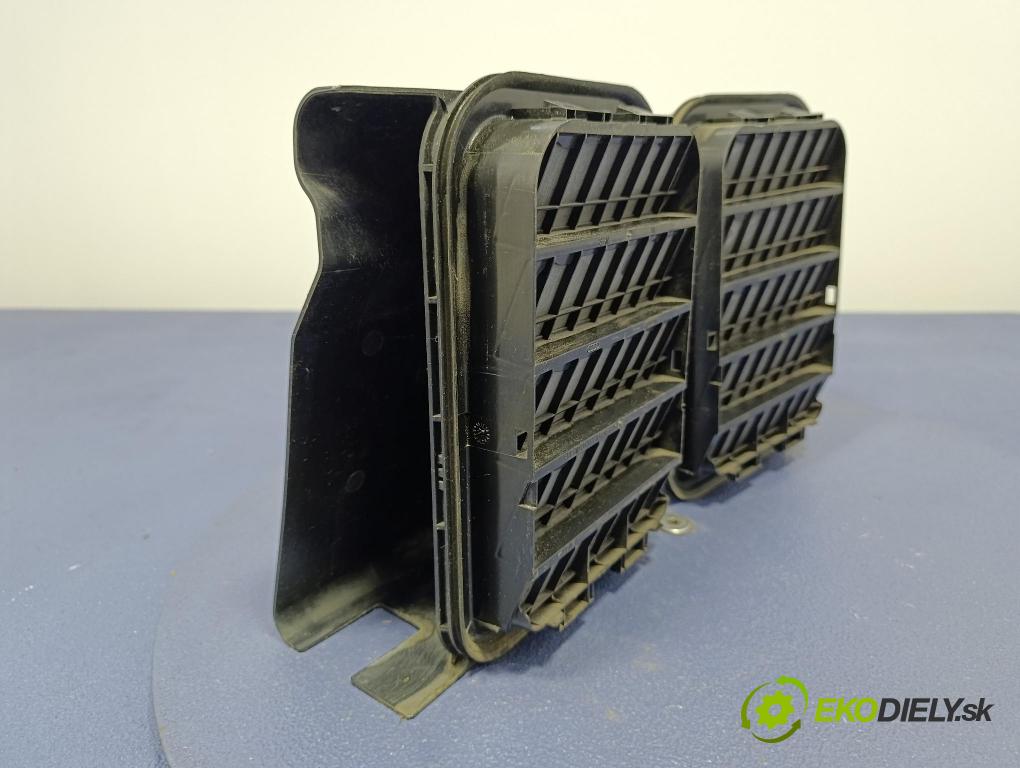 Audi A8 2019 GRIDS: Prúd vzduchu: Vzduch: 4N0819181