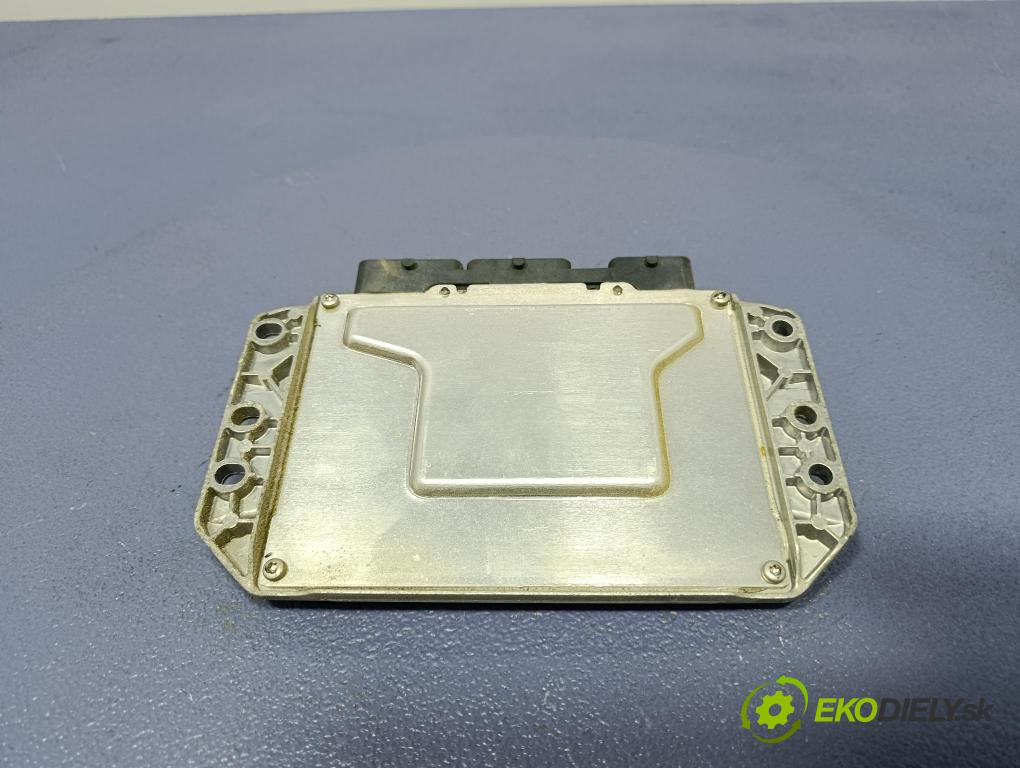 Renault Laguna 2007 riadiaca jednotka Motor: 8200726887