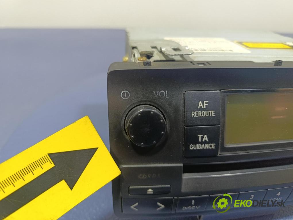 Toyota Corolla 2003 Radio I Navigácia: 86120-02260