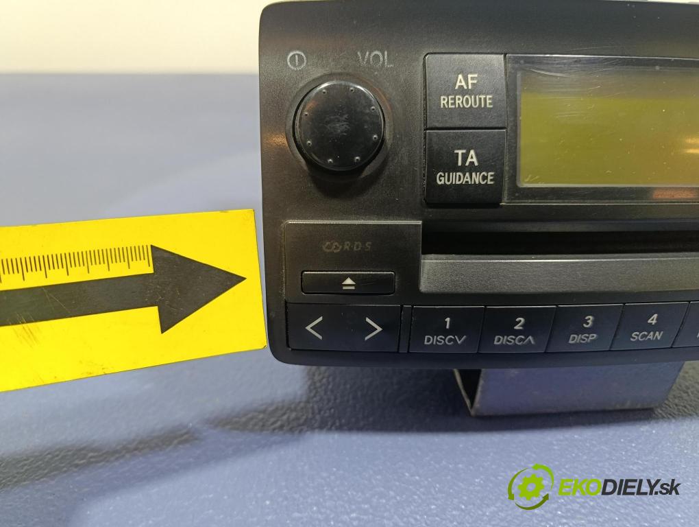 Toyota Corolla 2003 Radio I Navigácia: 86120-02260