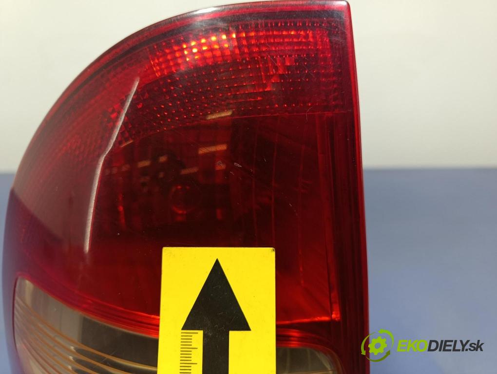 Toyota Corolla 2003 svetlo / reflektor zad ľavá Vonkajsia: KOITO 13-74