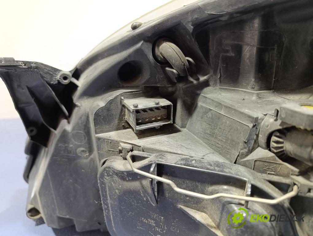 Opel Signum 2005 Reflektor: v pravo: 13170934