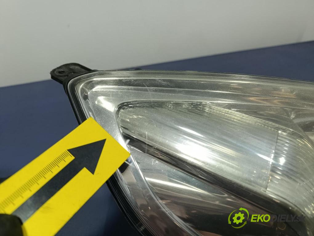 Opel Signum 2005 Reflektor: v pravo: 13170934