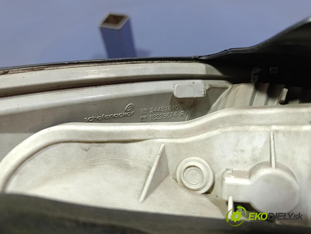 Opel Astra 2010 svetlo / reflektor zad Prava: Vonkajsia: 13223674