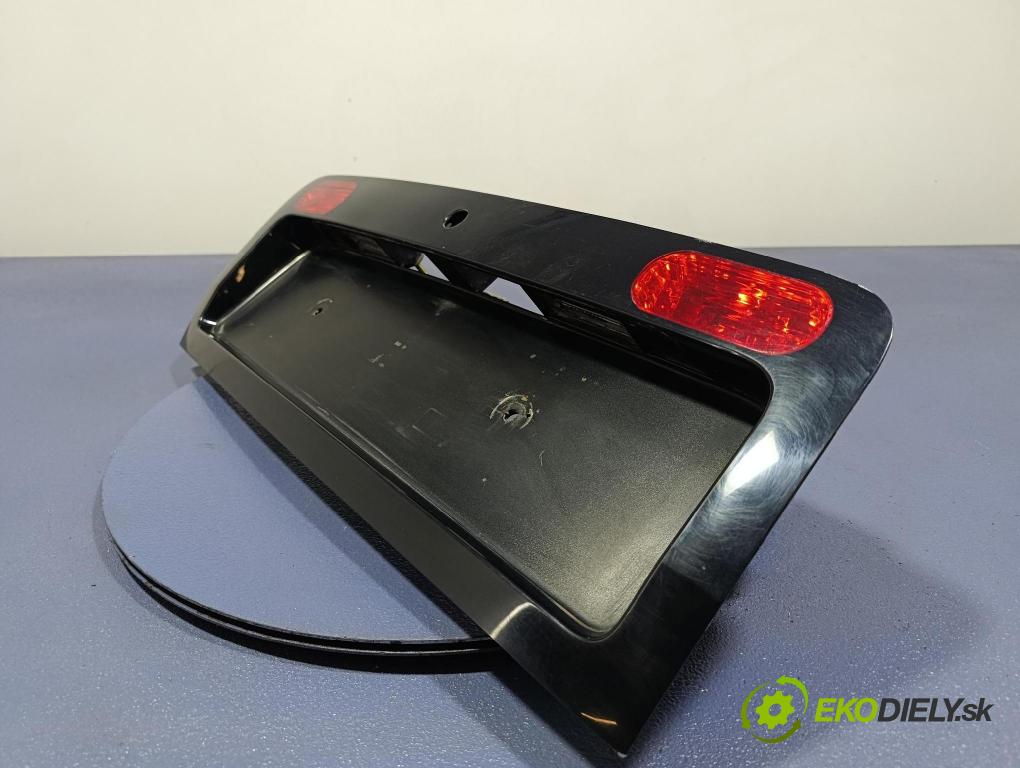 Audi A6 2004 zaslepka: zad 4B9945695M