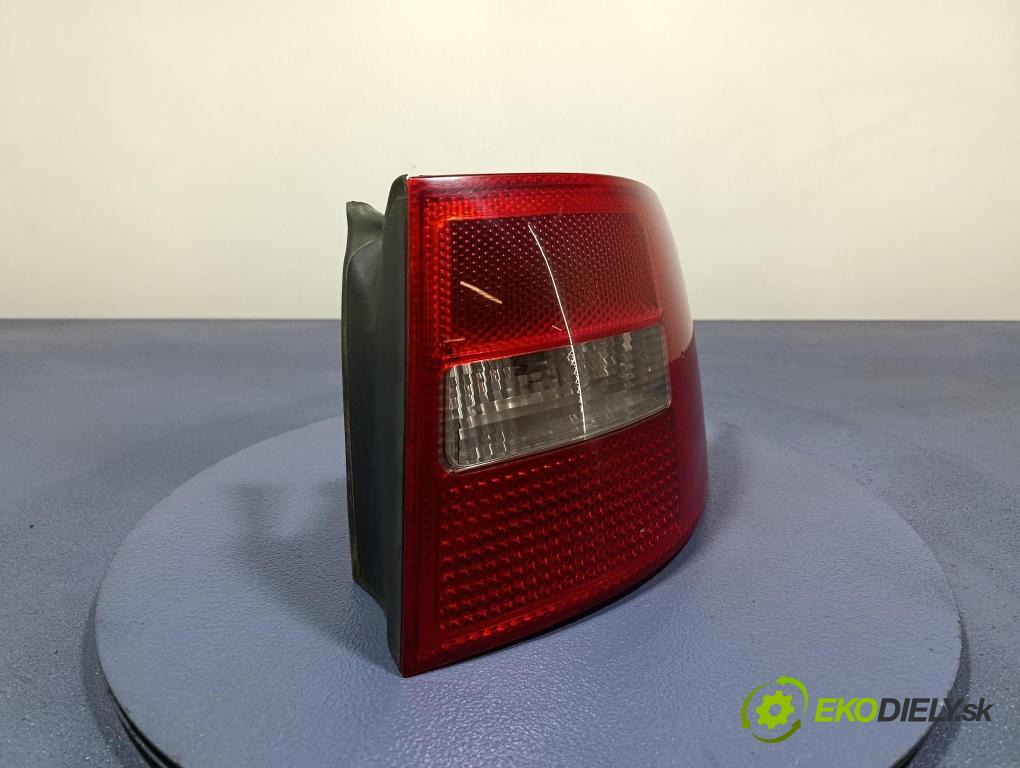 Audi A6 2004 svetlo / reflektor zad Prava: Vonkajsia: 4B9945096F