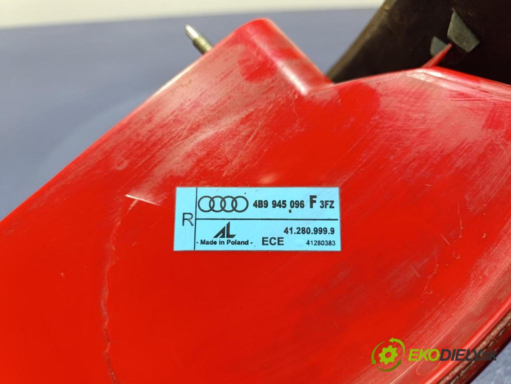 Audi A6 2004 svetlo / reflektor zad Prava: Vonkajsia: 4B9945096F