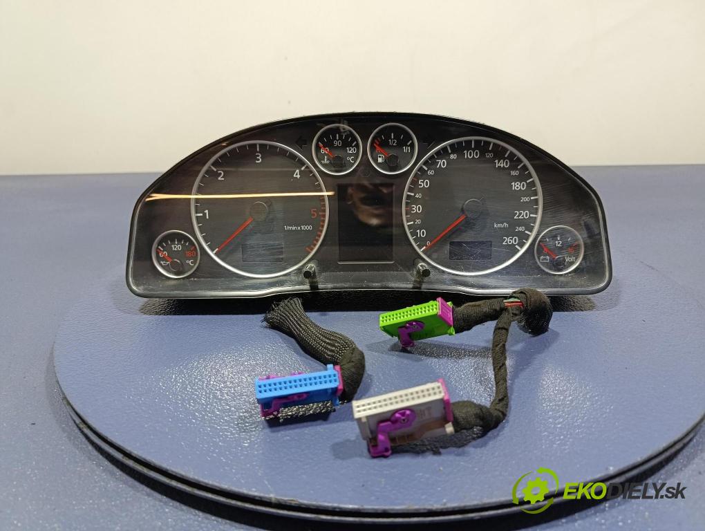 Audi A6 2004 prístrojovka/ budíky 4B0920933M