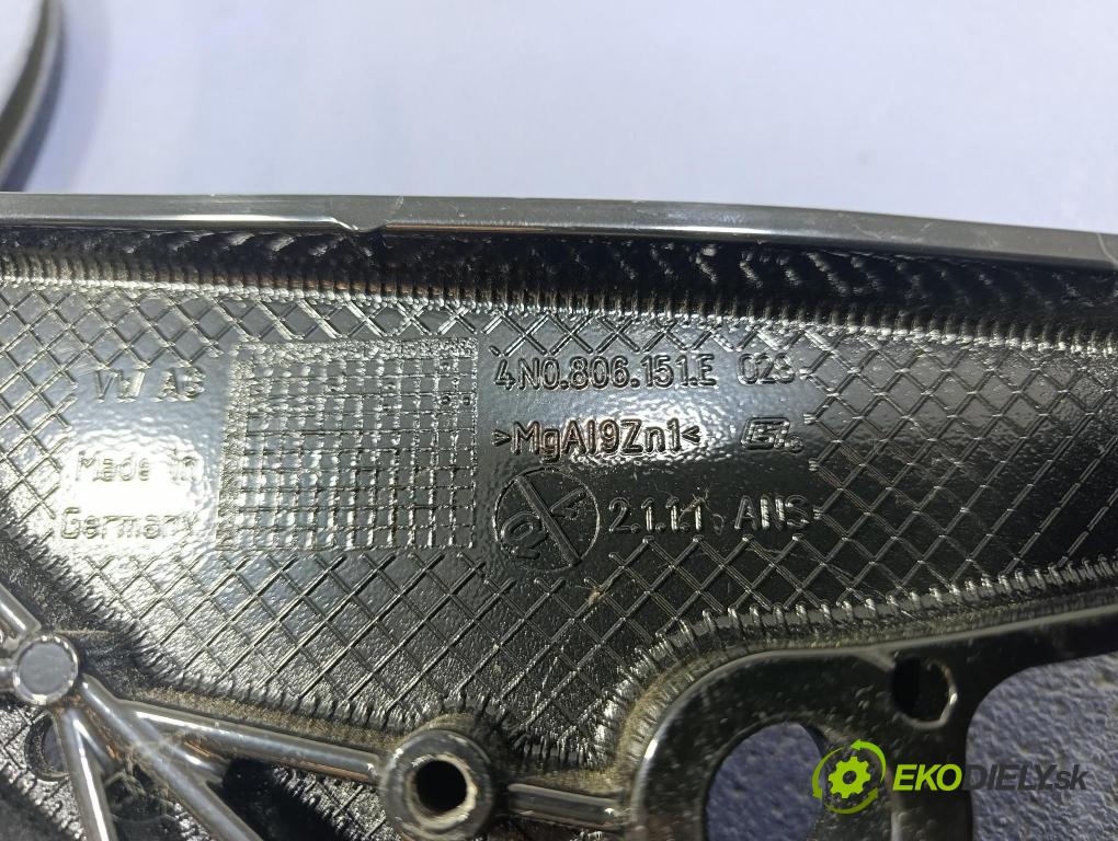 Audi A8 2019 výstuha Predné: / pas predný 4N0806151E