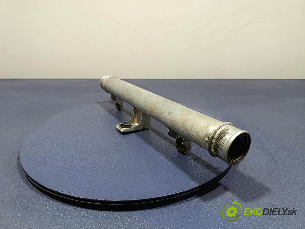 Audi A8 2019 rúrka Vzduch: 4N0145673Q