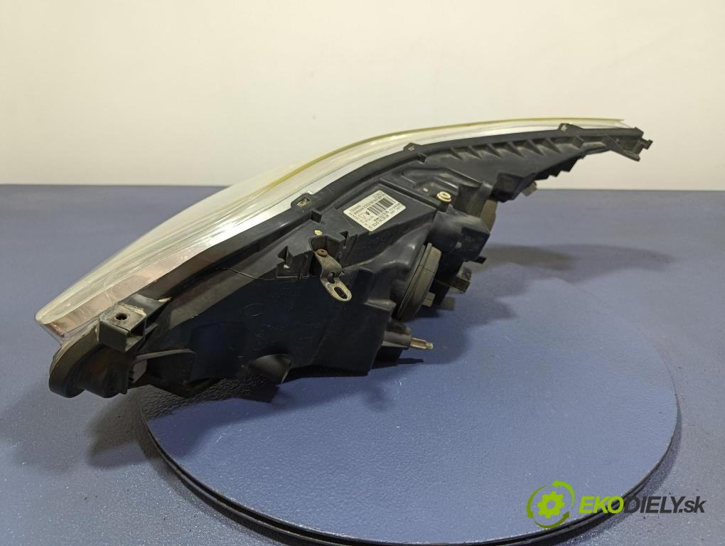 Citroen C4 2005 Reflektor: v pravo: 9646893880