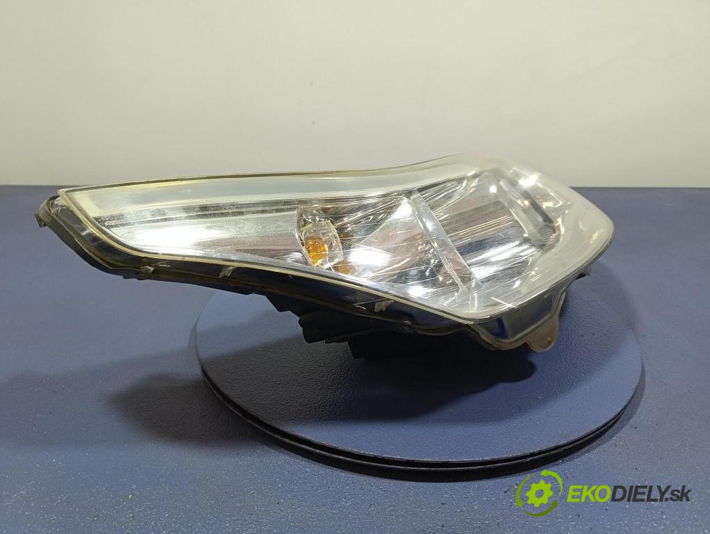 Citroen C4 2005 Reflektor: v pravo: 9646893880