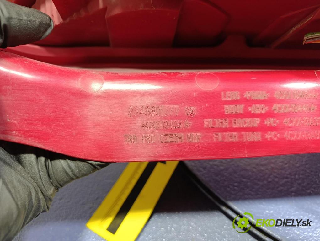 Citroen C4 2005 svetlo / reflektor zad ľavá Vonkajsia: 9646801777