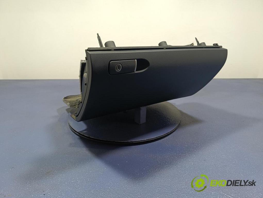 Audi A4 2003 kastlík 8E1857035C
