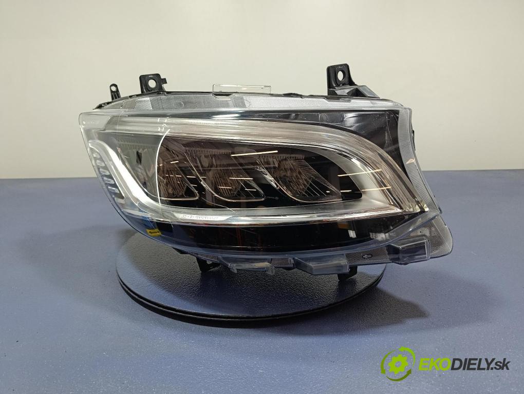 Mercedes Sprinter 0 Reflektor: v pravo: A9109069100