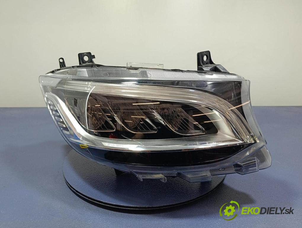 Mercedes Sprinter 0 Reflektor: v pravo: A9109069100