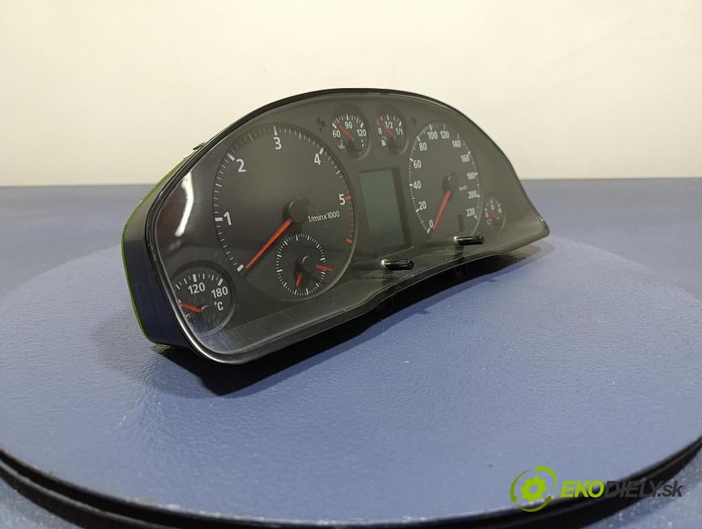 Audi A4 1995 prístrojovka/ budíky 8D0919033B