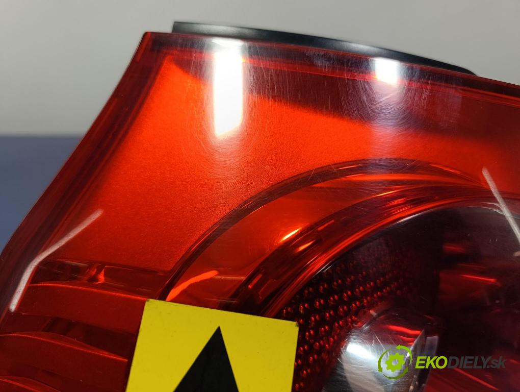 Vw Golf 2004 svetlo / reflektor zad ľavá Vonkajsia: 1K6945095J