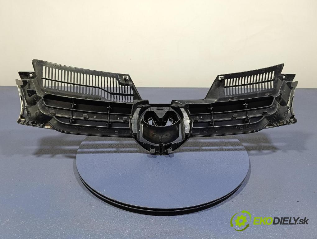 Vw Golf 2004 miežka / Gril: 1K0853655A