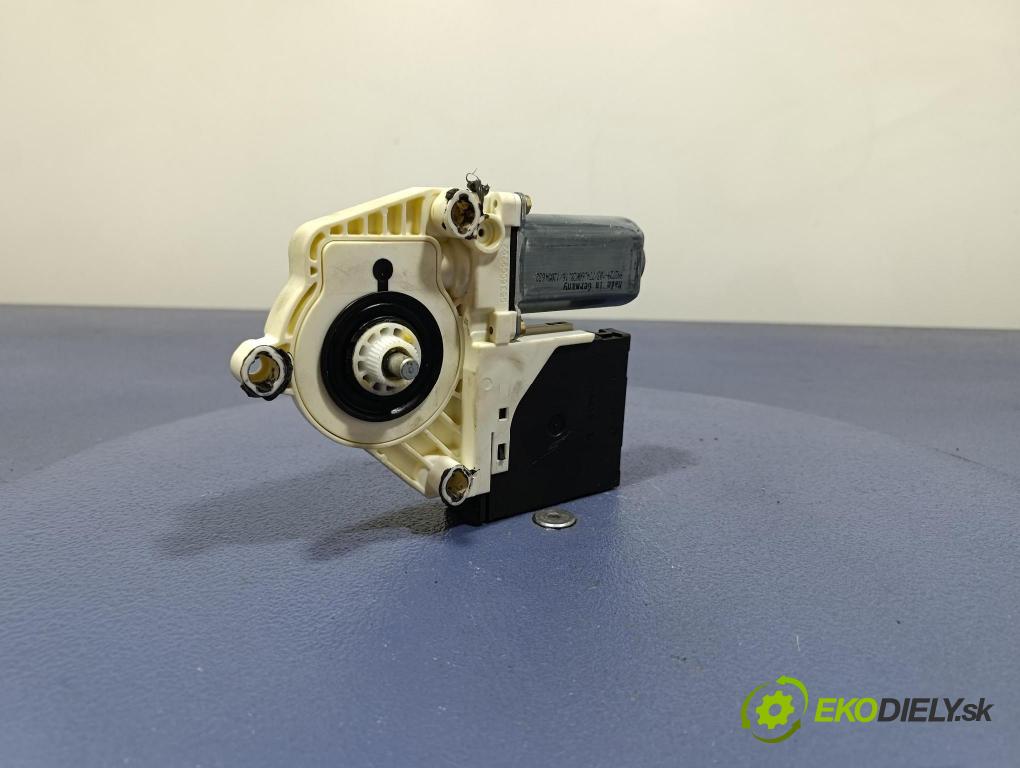 Vw Golf 2004 mechanizmus okna Okná: Predné v pravo: 1K3837402E