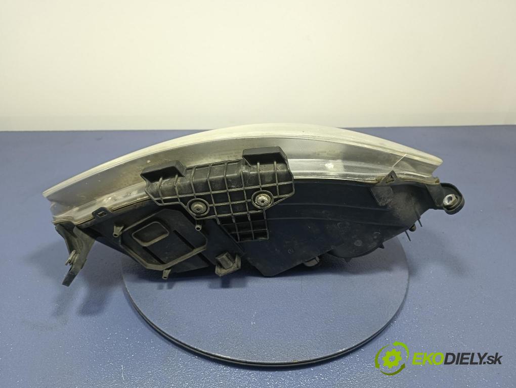 Fiat Croma 2005 Reflektor: Vľavo: 51733561