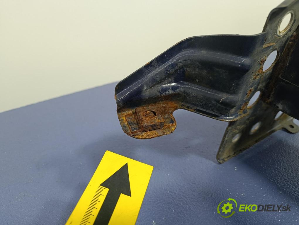 Fiat Croma 2005 výstuha narazník Predné