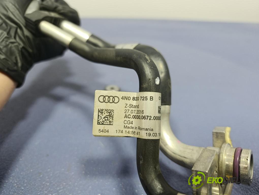 Audi A8 2019 rúrka Chladič: 4M0816181
